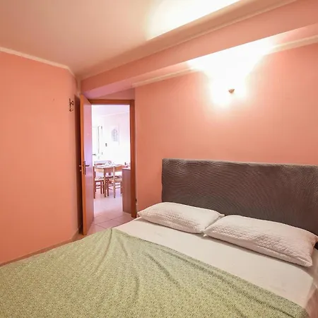 Gorgeous Apartment In Portigliola *