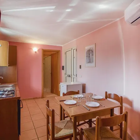Gorgeous Apartment In Portigliola *